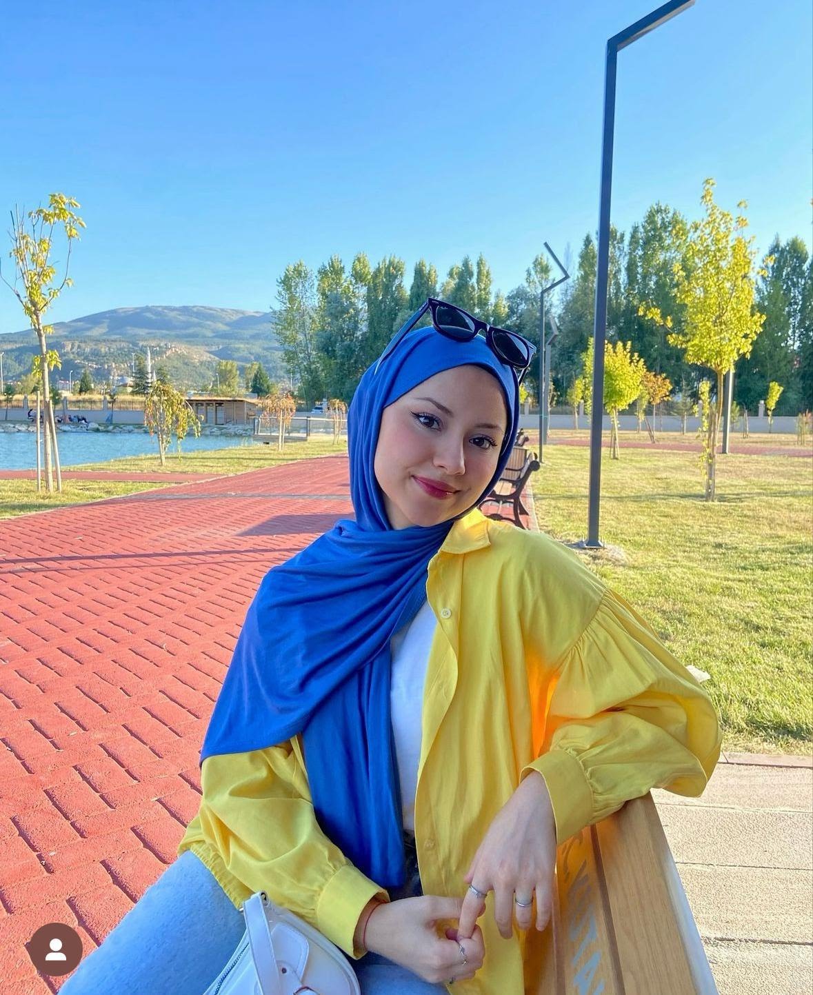 DİLARA
